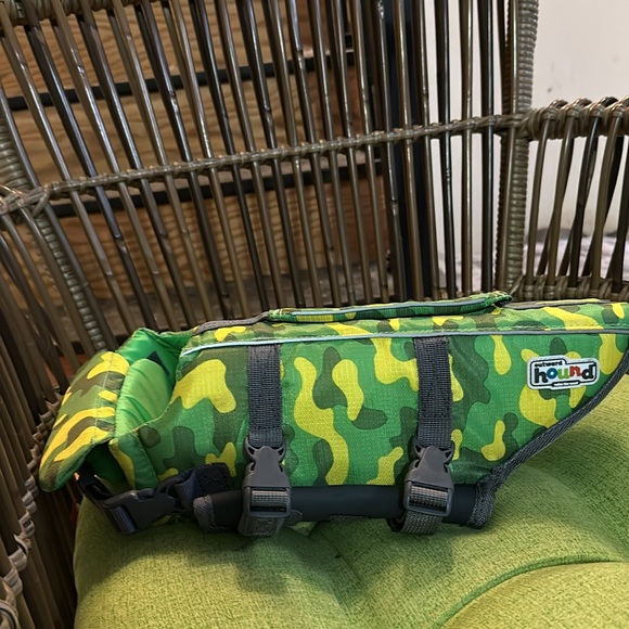 NWOT Outward Hound flotation vest Sz Small - Picture 2 of 5